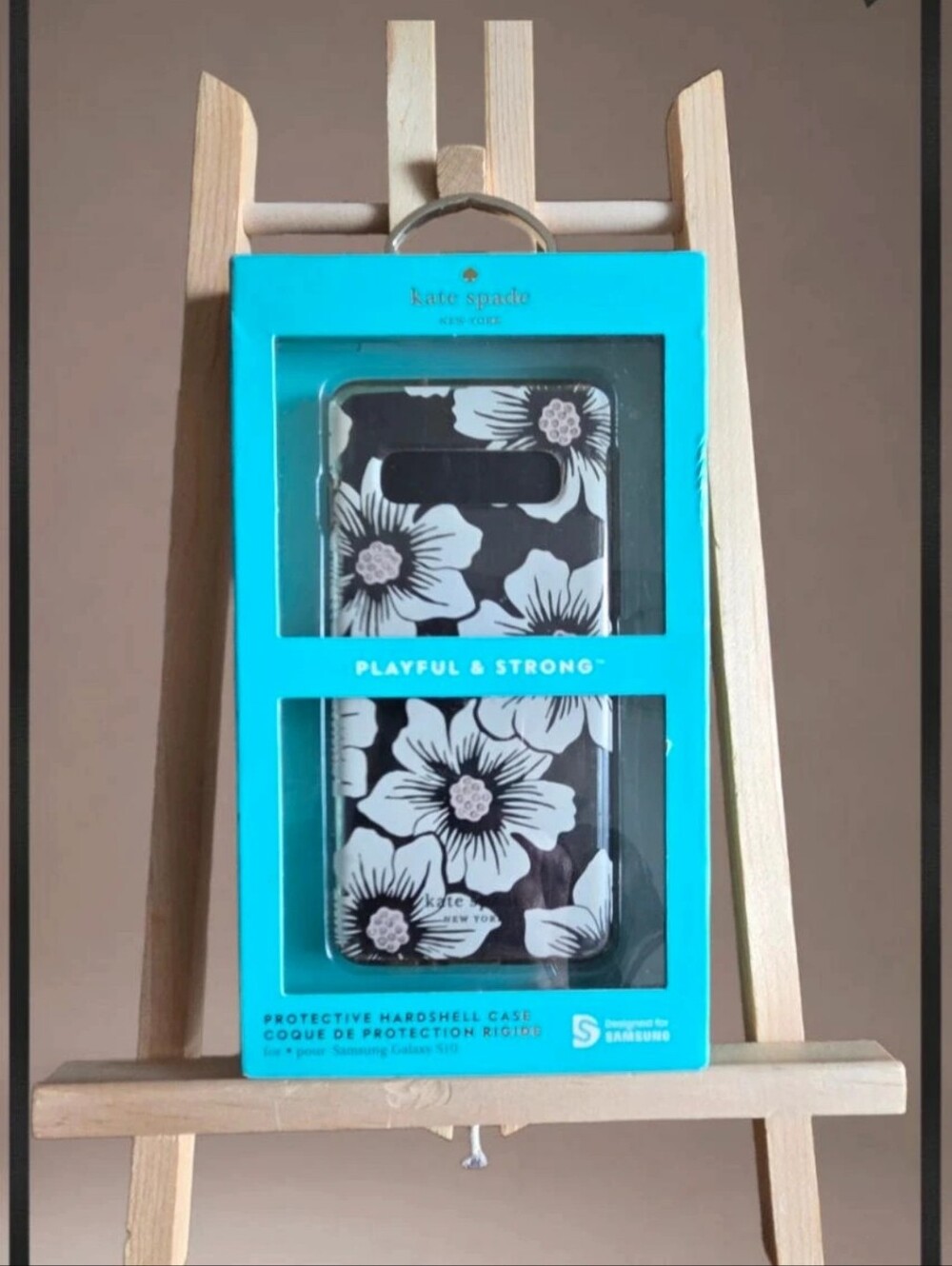 Kate Spade New York Samsung Galaxy S10 Protective Hardshell Case Black & White.